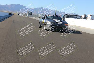 media/Nov-19-2022-Speed Ventures (Sat) [[eb5c8f9508]]/Around the Pits/Pre Grid Race Group/